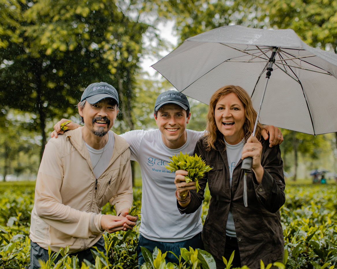 Extraordinary Coffees and Teas That Give Back 100%